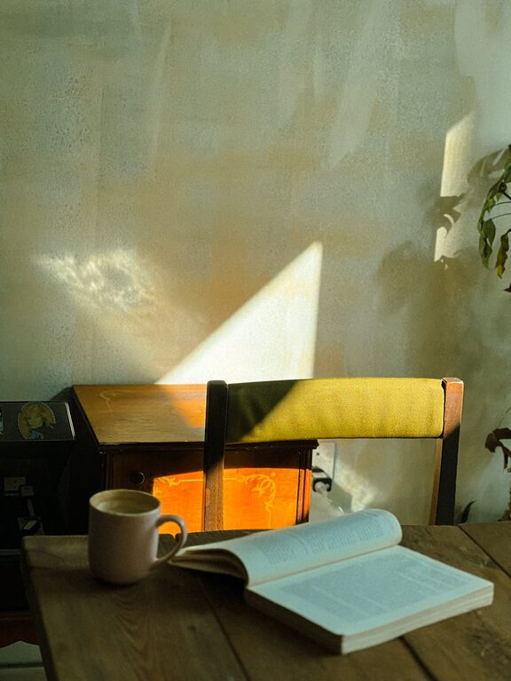 How to Build a Simple Reading Habit That Lasts